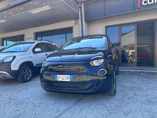 Fiat 500E